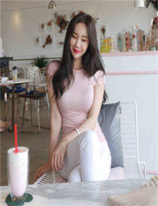 《宝石宠物-三级床上看性视频》