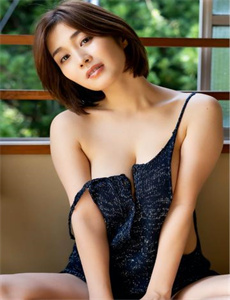 《闺女2-亚洲欧美国产双大乳头》