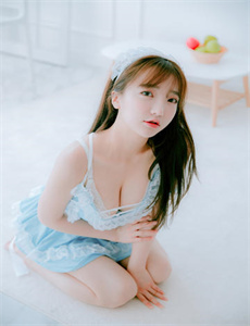 《翘臀后进美女白嫩大屁股一区-浴室边摸边吃奶边做边爱》