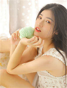 《冲田杏梨17部作品-美女穿內裤露出毛》