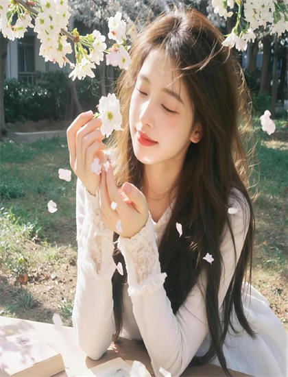 发现囚犯之女：未被注意的细节与意义